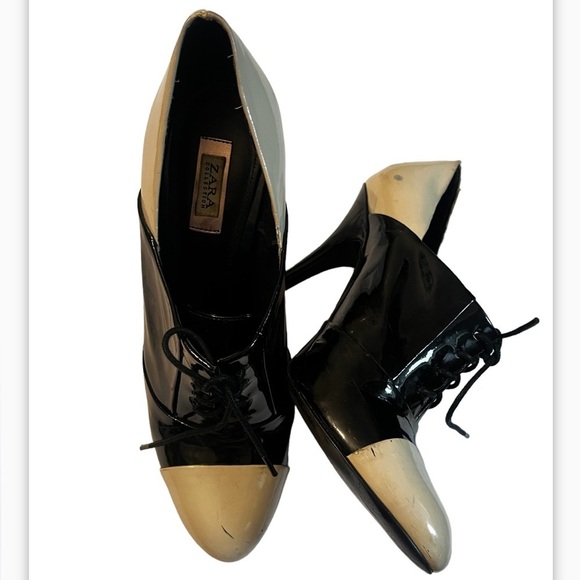 Zara Collection Patent Leather Black & Cream Lace Up Sz 38 US 8 Shoe Boots - Picture 3 of 8
